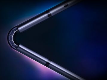 Huawei diz que dobrável Mate X vende 100 mil cópias por mês
