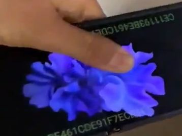 Galaxy Z Flip vaza em vídeo e mostra dobrável abrindo e fechando