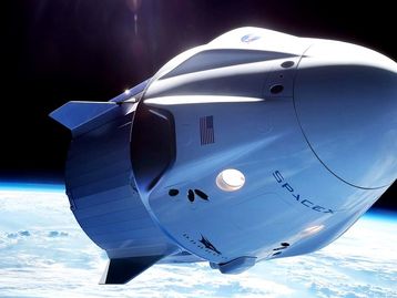 NASA diz que SpaceX deve levar primeira missão tripulada à ISS
