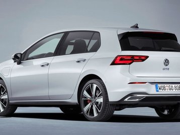 VW Golf GTE ganha nova versão com maior autonomia e mais potência