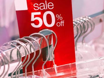 Agora você paga dólar do dia em compras internacionais no crédito