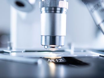 Lentes de contato high-tech podem ajudar a corrigir daltonismo