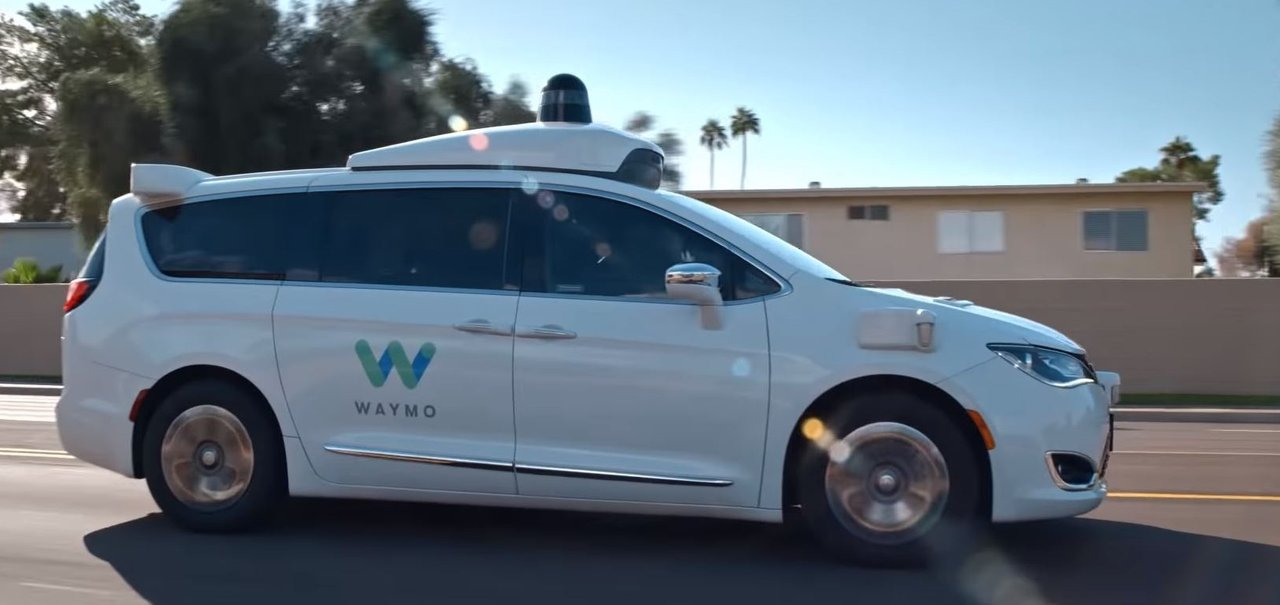 Novos autônomos da Waymo detectam placas a 500 m de distância