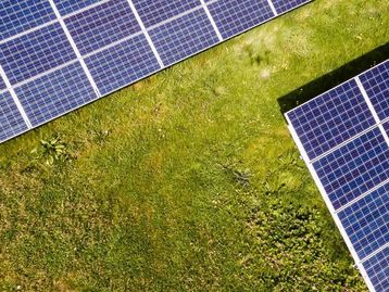 Painel solar de “pontos quânticos” bate recorde de eficiência