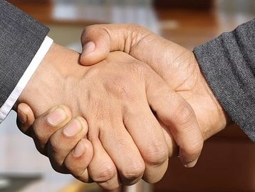 Vivo e TIM fazem proposta para compra da Oi