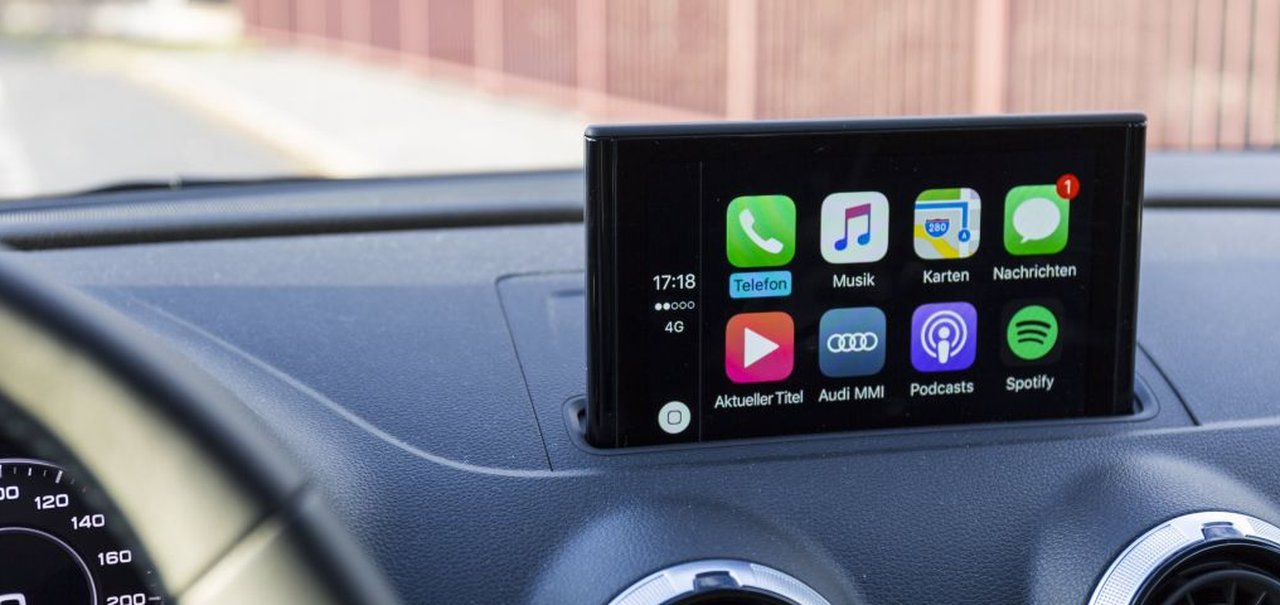 Android Auto e Apple CarPlay podem reduzir reações de motoristas