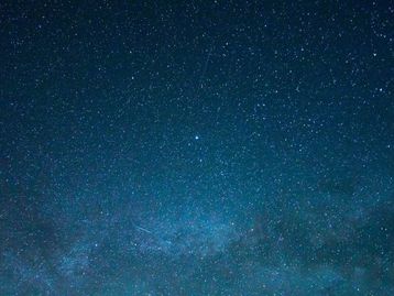 Galáxias satélites revelam informações sobre origem da Via Láctea