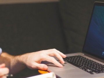 Harvard está oferecendo cursos online gratuitamente
