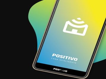 Positivo lança nova lâmpada spot e plug para casas inteligentes