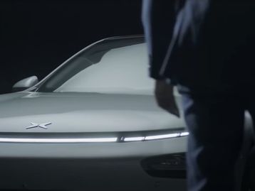 Elétrico chinês chega com 706 km de autonomia para bater Tesla