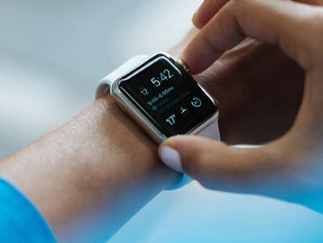 Smartwatches que fazem ligações: 5 opções para você escolher 