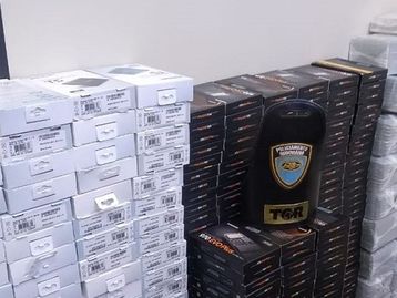Polícia apreende R$ 330 mil em celulares Xiaomi e mais