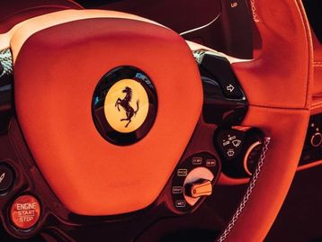 1ª Ferrari elétrica não chega antes de 2025