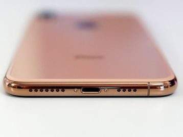 iPhone 12 pode ser o último celular da Apple com porta Lightning
