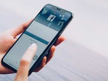 Irmão de Pablo Escobar processa Apple por falha de segurança no iPhone