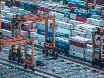 Correios fecham acordo com China para receberem encomendas por navio