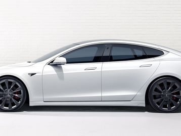 Tesla Model S é 1º elétrico com mais de 640 km de autonomia