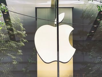 Pandemia: Apple volta a fechar lojas que acabaram de abrir