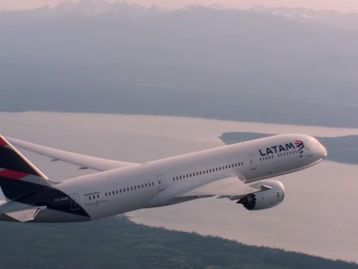 Latam lança check-in presencial sem contato físico