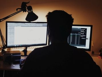 5 opções de monitores por até R$ 700