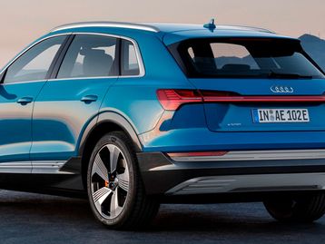 Marcas alemãs vão alcançar Tesla nos elétricos, diz CEO da Audi