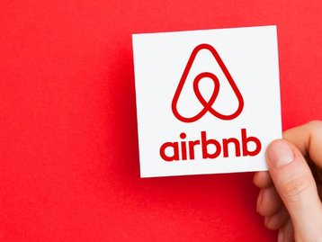 Airbnb pede que usuários doem dinheiro para proprietários e gera revolta