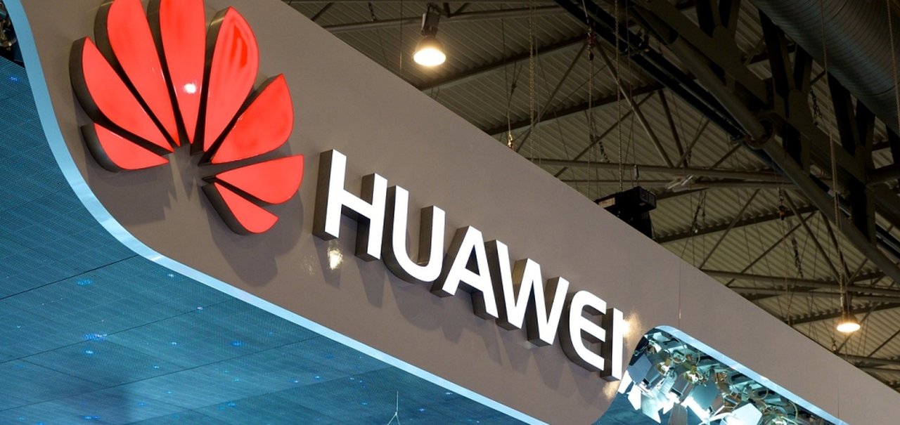 China diz que bloqueio britânico à Huawei 'custará caro'