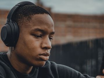 Spotify anuncia podcasts em vídeo para todos usuários