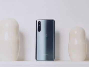 OnePlus é criticada por pré-instalar apps do Facebook em celulares