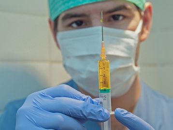 Covid-19: existência de uma vacina não garante o fim da doença
