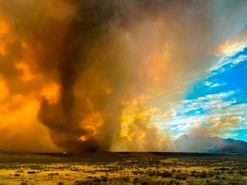 Como se formam tornados de fogo e por que eles serão mais comuns?