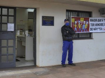 Funcionários dos Correios decidem manter greve iniciada no dia 17