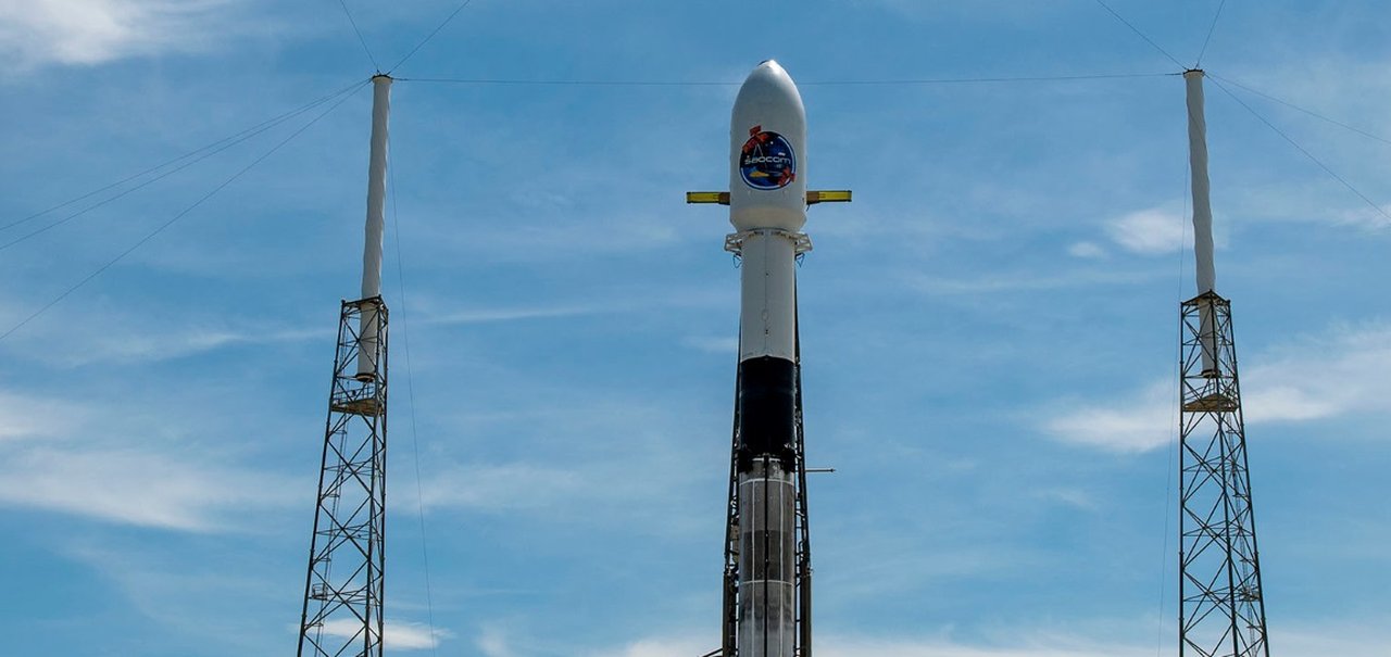 SpaceX chega ao 100° lançamento de foguete com missão recorde