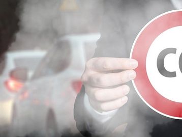 Estradas de asfalto podem poluir mais que os carros, diz estudo