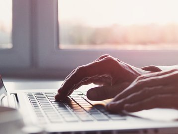 Crie aplicativos sem servidor com o Knative