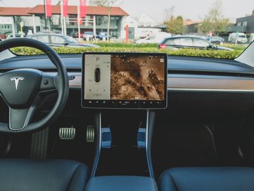 Tecnologias do Tesla Battery Day só serão produzidas em 2022