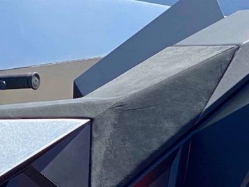 Tesla mostra seu quadriciclo elétrico Cyberquad; veja imagens