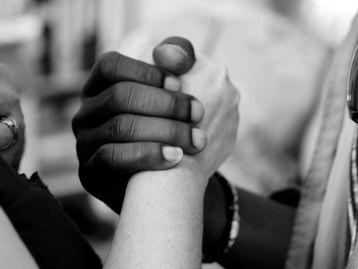 Trump ataca política de diversidade racial das Big Techs