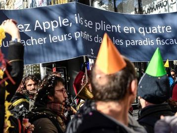 França vai taxar Facebook, Google e Amazon a partir de dezembro 