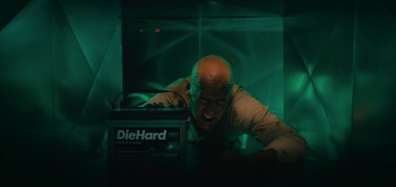 Duro de Matar: Bruce Willis volta como John McClane em comercial