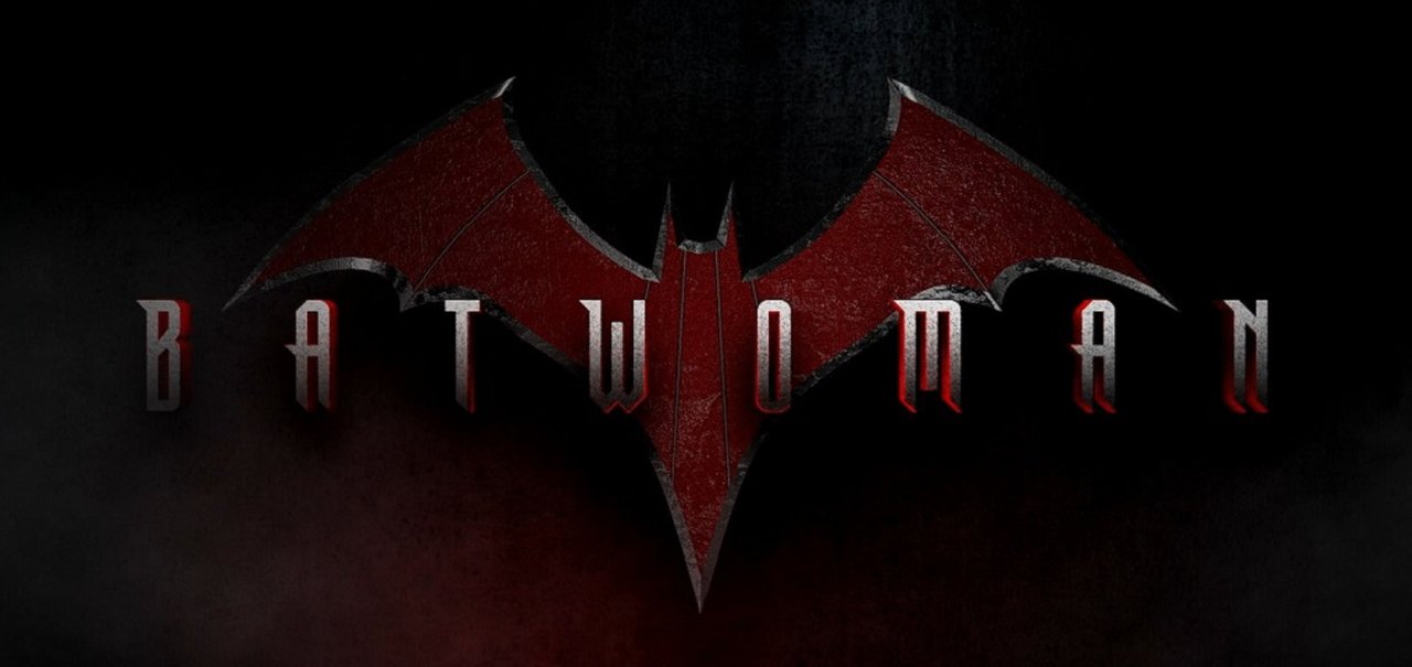 Batwoman: novo Batmóvel é visto nos bastidores da 2ª temporada