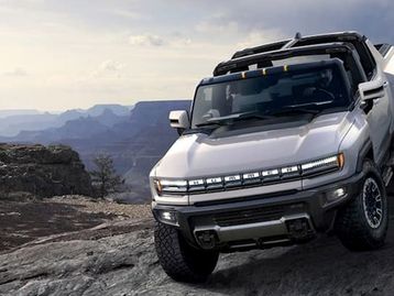 GM lança Hummer elétrico com 560 km de autonomia; esgota em 1 hora