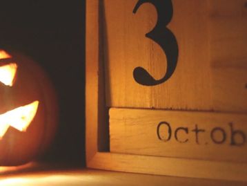 Halloween: Hubble captura imagem de galáxia em forma de abóbora