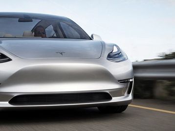 Melhor que americano, Tesla Model 3 chinês registra menos queixas