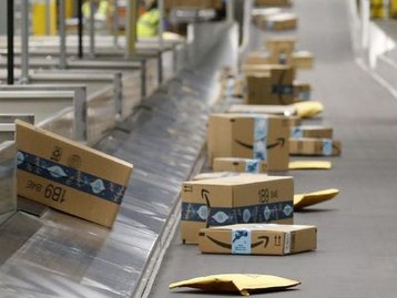 Amazon vai pagar bônus a funcionários após ameaça de greve