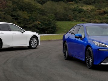 Novo Toyota Mirai terá autonomia de 650 km com hidrogênio