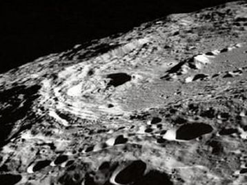 Viagem para a lua: astronauta revela ter alergia à poeira lunar