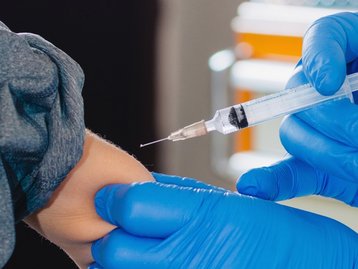 Moderna planeja testar sua vacina contra covid-19 em crianças
