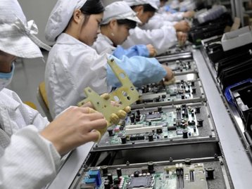 Apple teria ignorado 'crimes trabalhistas' na produção de iPhones