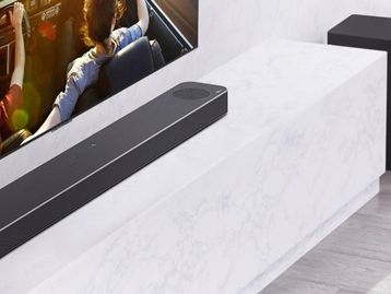 Como um soundbar simula o som de cinema em uma peça só